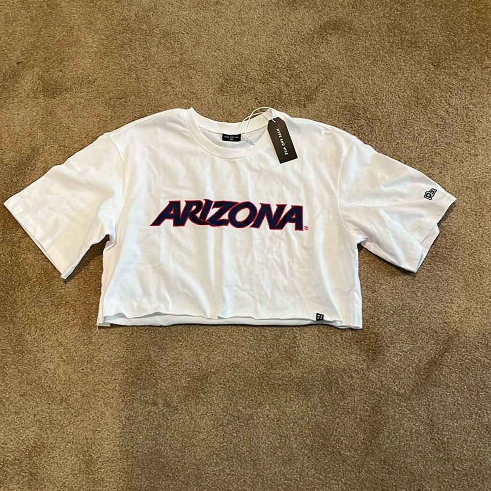 New with tags University of Arizona Wildcats hype and vice crop top. Size S